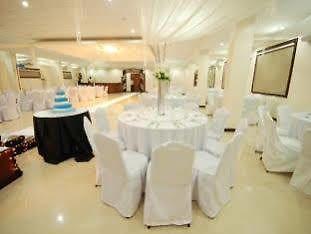La Roca Veranda Suites & Restaurant Legazpi Extérieur photo