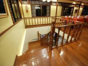 La Roca Veranda Suites & Restaurant Legazpi Extérieur photo